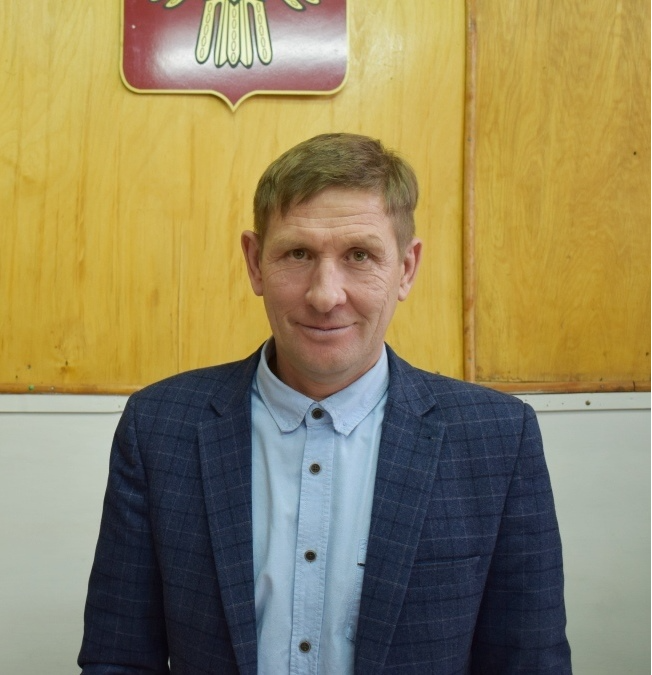 Артеев Валентин Ювинальевич.